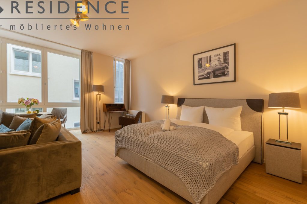 Frankfurt-Innenstadt: 1-Zi.  Wohnung, 46m², Große Bockenheimer Str., 2.590, Wohnen